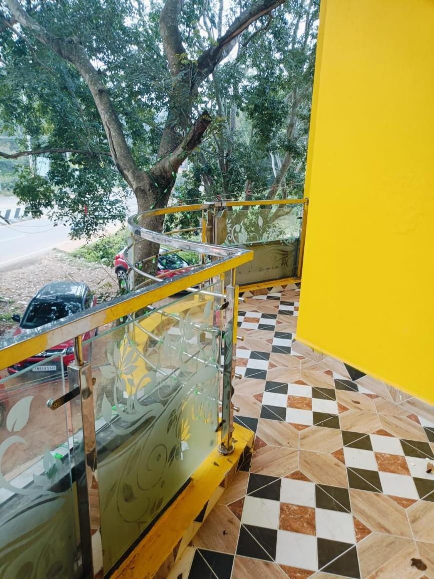 Hilltop Heaven Yelagiri Exterior photo